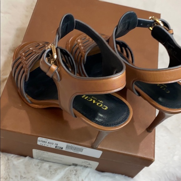 COACH Izzy Mat Calf/Mat Calf Slingback Heels - Picture 6 of 8